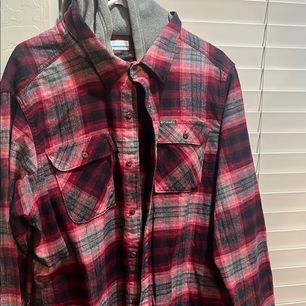 Columbia Red and Gray Casual Button Down Shirt